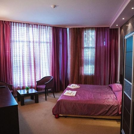 Hotel Ezeroto Stara Zagora Esterno foto