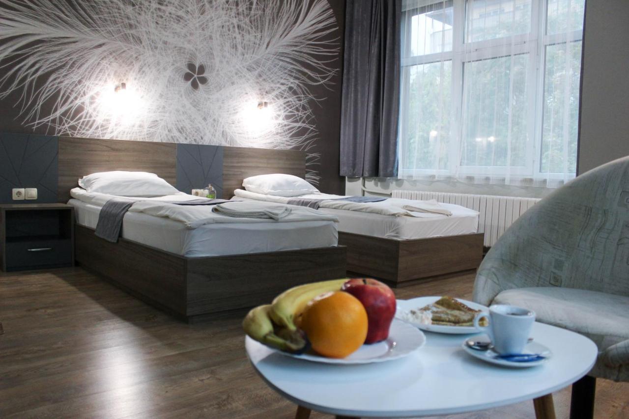 Hotel Ezeroto Stara Zagora Esterno foto