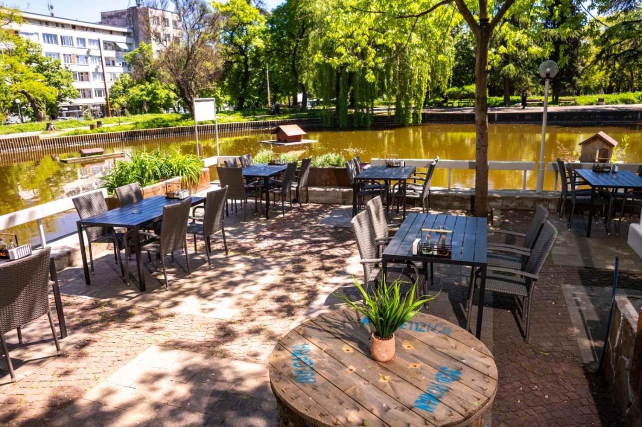 Hotel Ezeroto Stara Zagora Esterno foto