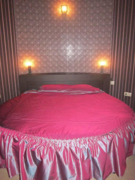 Hotel Ezeroto Stara Zagora Esterno foto