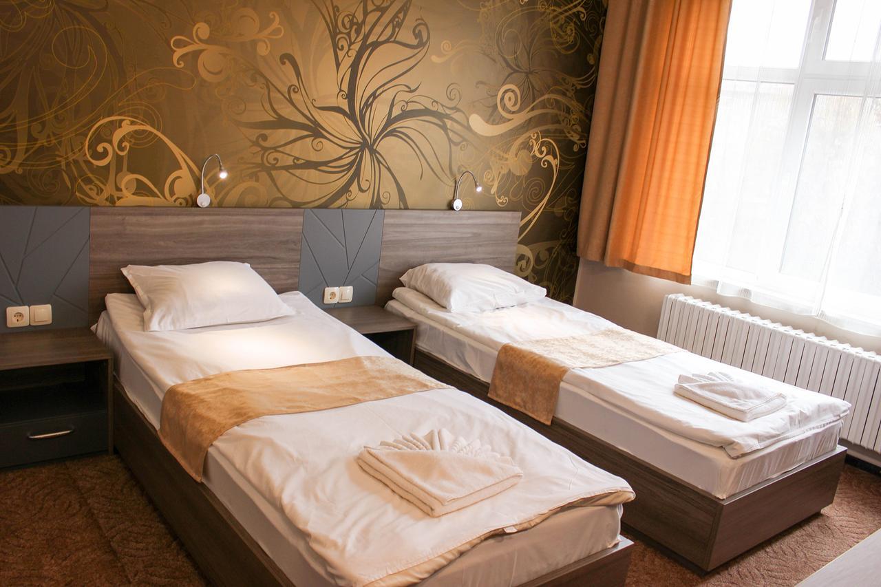 Hotel Ezeroto Stara Zagora Esterno foto